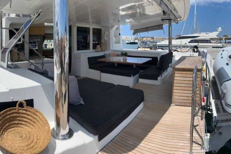 Catamaran outdoor table and sofa in Ibiza