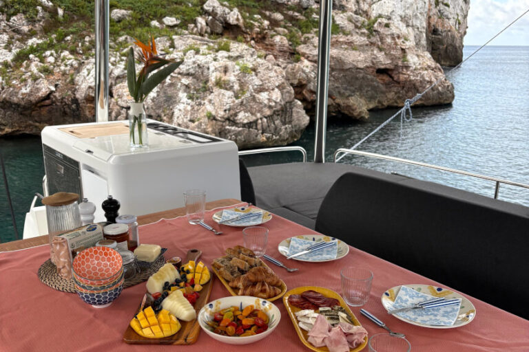 lagoon 55 luz del mar lala rebelo trip 100