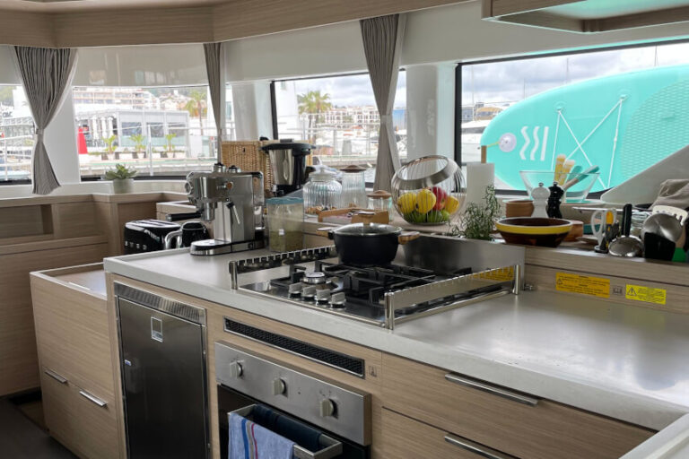 lagoon 55 luz del mar lala rebelo trip 80